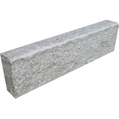 Rezan ali klesan granitni robnik